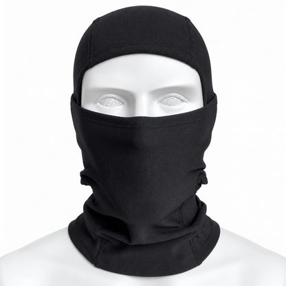 PIXLII Winter Sturmhaube in Schwarz auf einem Mannequin in Frontansicht