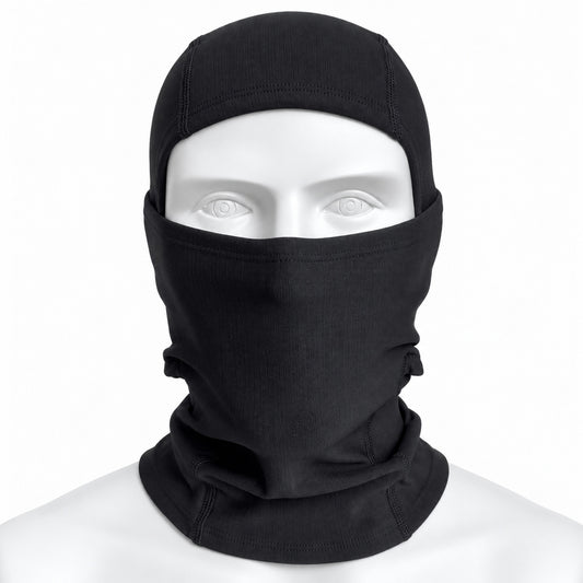 PIXLII Winter Sturmhaube in Schwarz auf einem Mannequin in Frontansicht