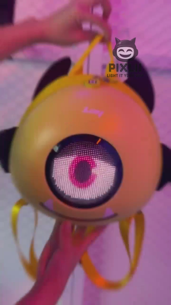 Pixlii-angel-eye-led-smart-rucksack-backpack-kind-auge-cool-sicher-video